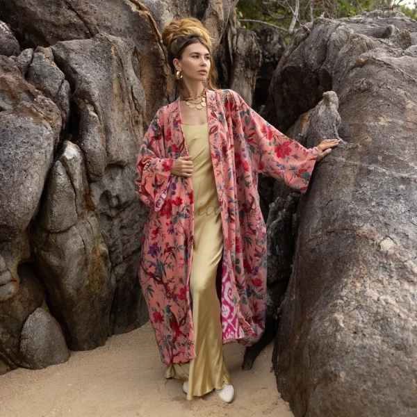 Mai Velvet Kimono - True Elegance: Handmade Lux for the Free-Spirited Soul – Unleash Your Boho-Chic Style at Zinnia Pearl - Inclusive Sizing