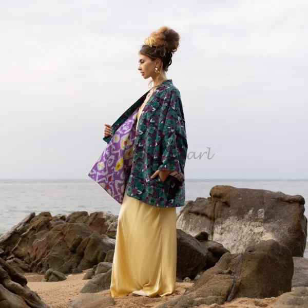 Mei - Velvet Whispers - Short Velvet Kimono - Luxurious Handmade Gift for Boho Lovers - Image 3