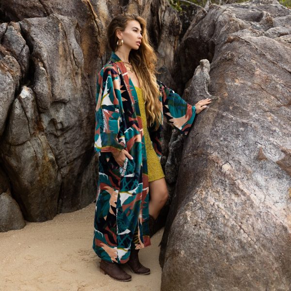 Mai Velvet Kimono: A Classic Elegant Piece for the Free-Spirited Soul – Handmade with Care for Every Body in Mind Perfect Year - Round Style