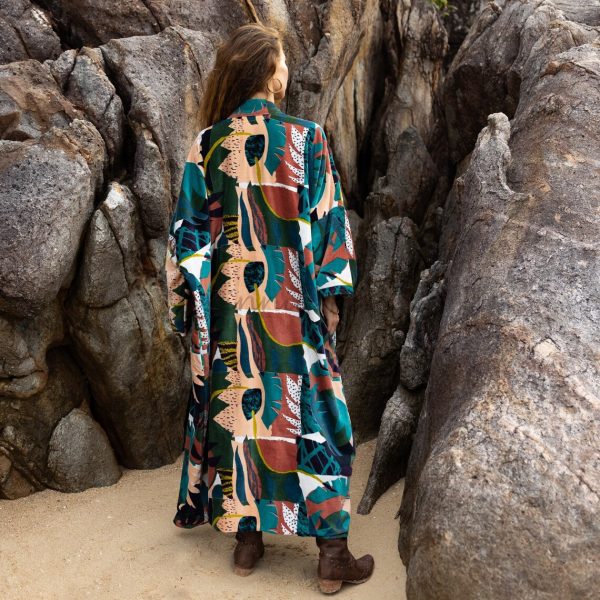 Mai Velvet Kimono: A Classic Elegant Piece for the Free-Spirited Soul – Handmade with Care for Every Body in Mind Perfect Year - Round Style - Image 3