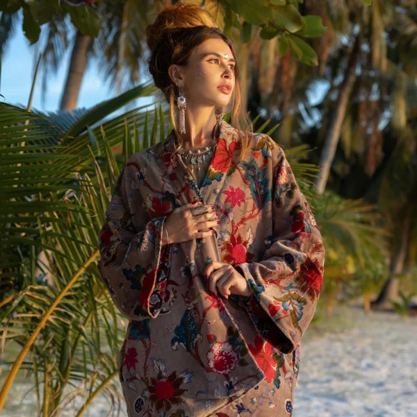 Mei - Velvet Whispers - Short Velvet Kimono - Luxurious Handmade Gift for Boho Lovers - Image 2