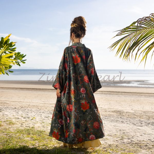 Mai Velvet Kimono: A Classic Elegant Piece for the Free-Spirited Soul – Handmade with Care for Every Body in Mind Perfect Year - Round Style