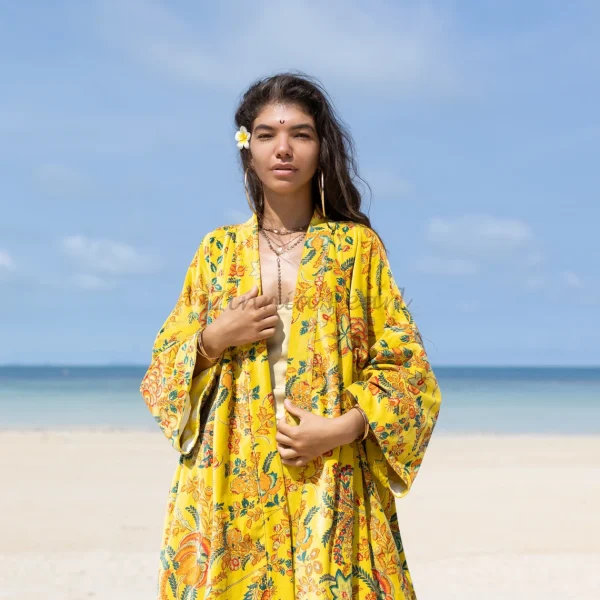 Mai Velvet Kimono: Embrace the Velvet Dream – Exceptionally Handcrafted, Timelessly Stylish, and Thoughtfully Designed for All Body Types - Image 2