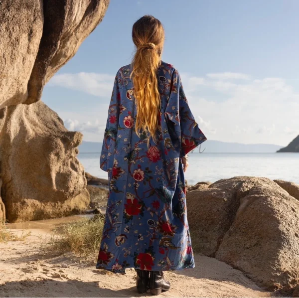 Mai Velvet Kimono: Embrace the Velvet Dream – Exceptionally Handcrafted, Timelessly Stylish, and Thoughtfully Designed for All Body Types - Image 3