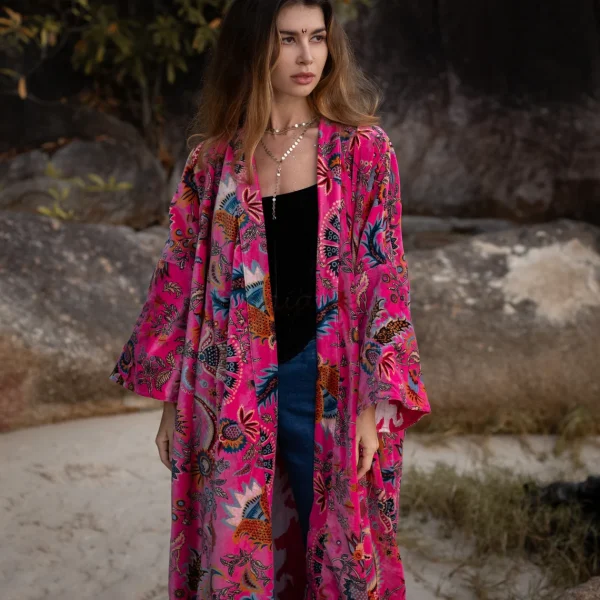 Mai Velvet Kimono: Embrace the Velvet Dream – Exceptionally Handcrafted, Timelessly Stylish, and Thoughtfully Designed for All Body Types - Image 2