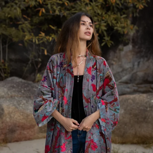 Mai Velvet Kimono: Embrace the Velvet Dream – Exceptionally Handcrafted, Timelessly Stylish, and Thoughtfully Designed for All Body Types - Image 2