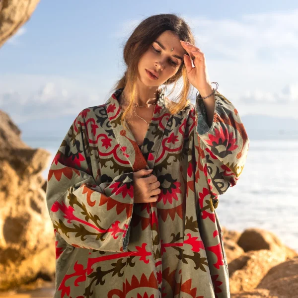 Mai Velvet Kimono: Embrace the Velvet Dream – Exceptionally Handcrafted, Timelessly Stylish, and Thoughtfully Designed for All Body Types - Image 2