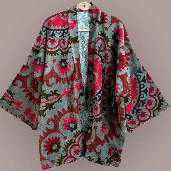 Mei - Velvet Whispers - Handmade Kimono Jacket for Boho Lovers - Inclusive Sizes - Exquisitely Crafted for your Unique Style - Image 2