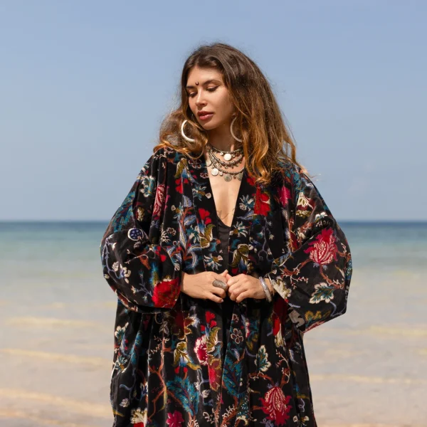 MAI Velvet Kimono: A Timeless Expression of Style – Handcrafted Luxury for the Free-Spirited Soul – The Boho Velvet Dream – Inclusive Sizing