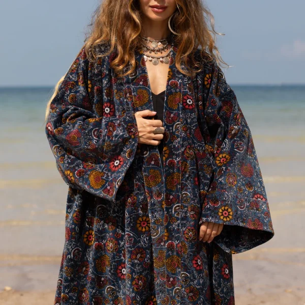 MAI Velvet Kimono: A Timeless Expression of Style – Handcrafted Luxury for the Free-Spirited Soul – The Boho Velvet Dream – Inclusive Sizing - Image 2