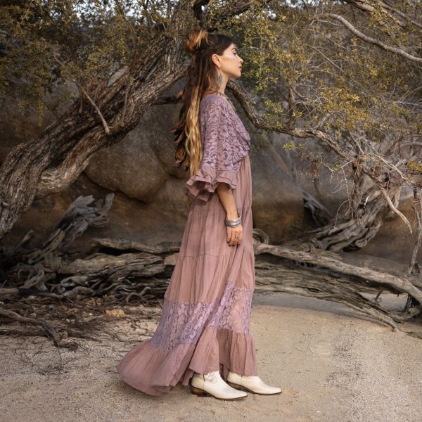 Radiate Elegance in Our Lunette Lace-Trimmed Dress - The Boho-Chic Kaftan Pullover for Your Engagement, Resort Getaways, and Dreamy Vacation - Image 2