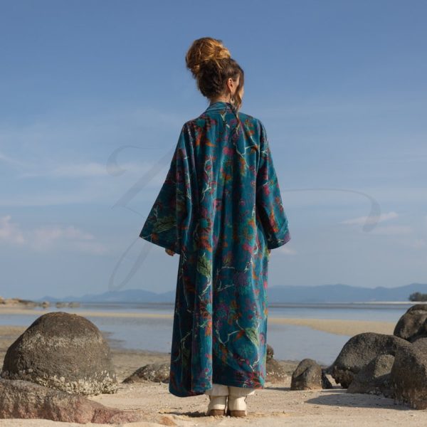 Mai Velvet Kimono: A Classic Elegant Piece for the Free-Spirited Soul – Handmade with Care for Every Body in Mind Perfect Year - Round Style - Image 3