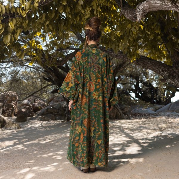 Mai Velvet Kimono: A Classic Elegant Piece for the Free-Spirited Soul – Handmade with Care for Every Body in Mind Perfect Year - Round Style - Image 2