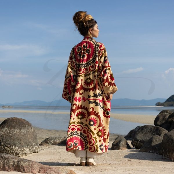 Mai Velvet Kimono: A Classic Elegant Piece for the Free-Spirited Soul – Handmade with Care for Every Body in Mind Perfect Year - Round Style - Image 3